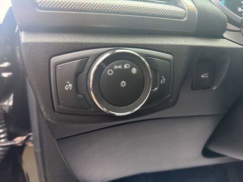 Used 2019 Ford Fusion SE image 20