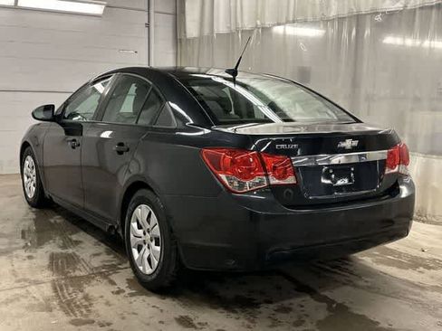 Used 2014 Chevrolet Cruze LS FWD image 19