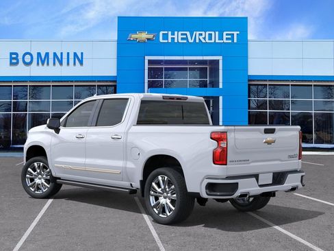 New 2026 Chevrolet Silverado 1500 High Country AWD/4WD image 4