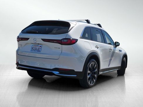 Certified 2024 MAZDA CX-90 Plug-In Hybrid w/ Premium Plus AWD/4WD image 4