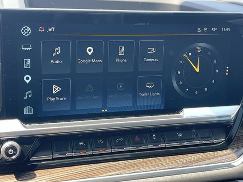 Used 2025 Chevrolet Silverado 1500 LT AWD/4WD image 18
