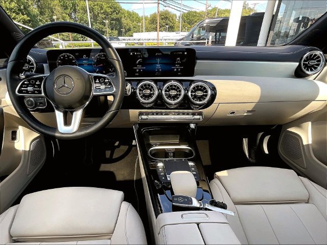 Certified 2023 Mercedes-Benz CLA 250 4MATIC image 9