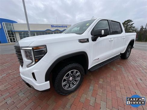 Used 2024 GMC Sierra 1500 AT4 w/ Technology Package image 32