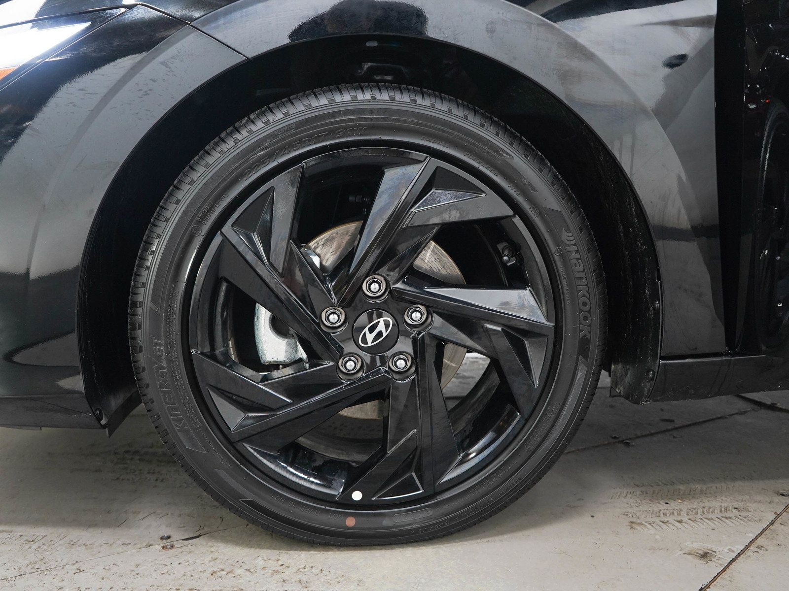 Certified 2026 Hyundai Elantra SEL Sport Premium FWD image 27