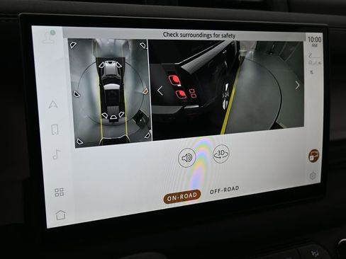 Used 2025 Land Rover Defender 110 S image 26