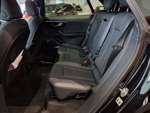 New 2026 Audi Q8 Premium image 7