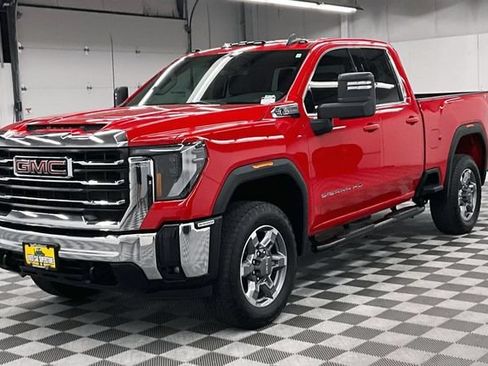 Used 2025 GMC Sierra 2500 SLE w/ SLE Value Package; AWD/4WD image 12