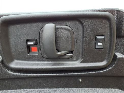 Used 2022 Chevrolet Express 2500 w/ Driver Convenience Package image 23