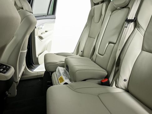 Used 2026 Volvo XC90 B6 Ultra w/ Protection Package image 23