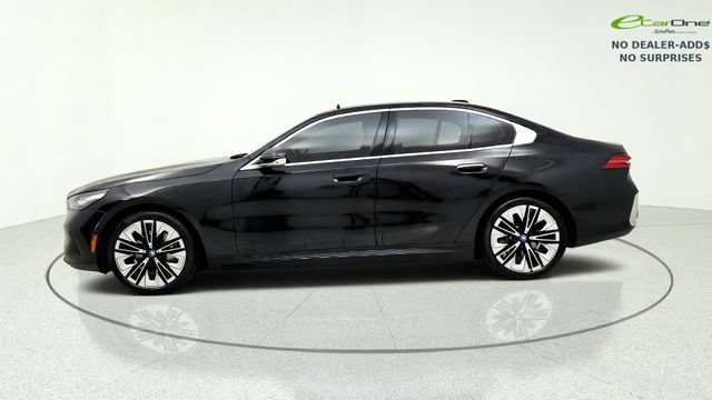 Used 2024 BMW i5 eDrive40i w/ M Sport Package RWD image 5