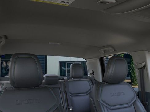 New 2026 Ford Maverick Lobo AWD/4WD image 12