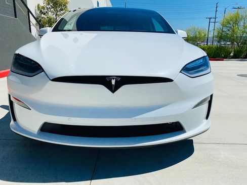 Used 2023 Tesla Model X AWD/4WD image 3