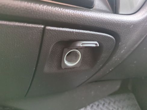 Used 2018 Chevrolet Silverado 1500 LT image 31