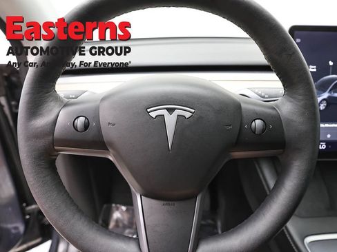 Used 2021 Tesla Model Y Long Range AWD/4WD image 10