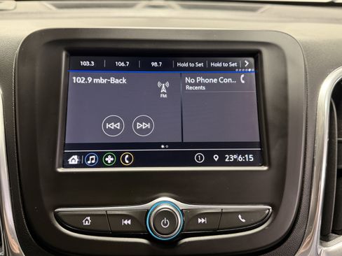 Used 2020 Chevrolet Equinox LS w/ LPO, Floor Liner Package image 9