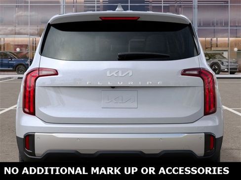New 2025 Kia Telluride LX image 13
