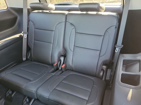 Used 2023 GMC Acadia SLT w/ Elevation Edition AWD/4WD image 17
