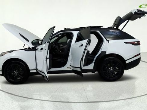 Used 2021 Land Rover Range Rover Velar R-Dynamic S AWD/4WD image 11