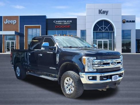 Used 2019 Ford F250 Lariat w/ Lariat Ultimate Package AWD/4WD image 3