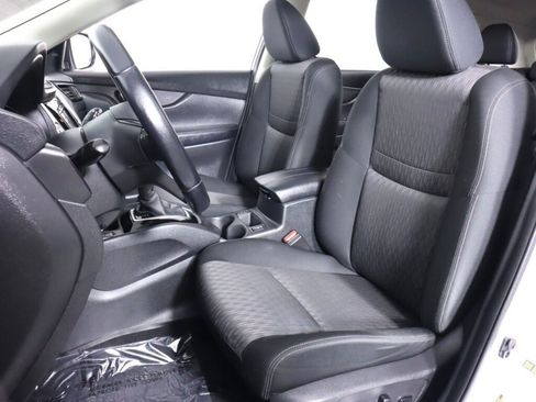 Used 2020 Nissan Rogue SV w/ Sun & Sound Touring Package AWD/4WD image 34