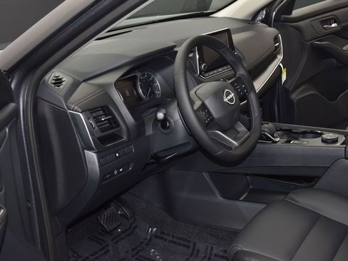 New 2026 Nissan Rogue SV w/ SV Premium Package image 7