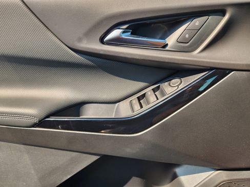 New 2026 Chevrolet Equinox LT w/ Midnight Edition image 17