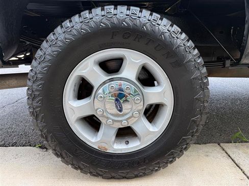 Used 2013 Ford F250 XLT w/ FX4 Off Road Pkg AWD/4WD image 48