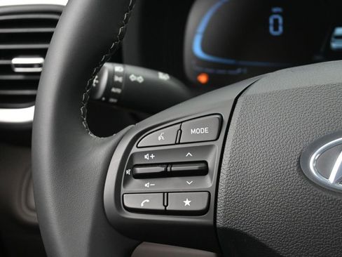 New 2026 Hyundai Venue SEL image 13