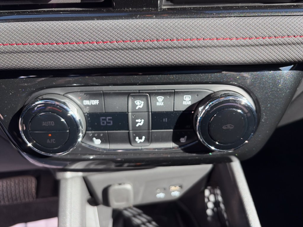 Used 2024 Chevrolet TrailBlazer RS w/ Convenience Package AWD/4WD image 17