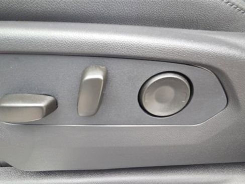 New 2026 GMC Sierra 2500 SLT image 37