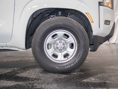 Used 2024 Nissan Frontier S w/ S Utility Package image 9