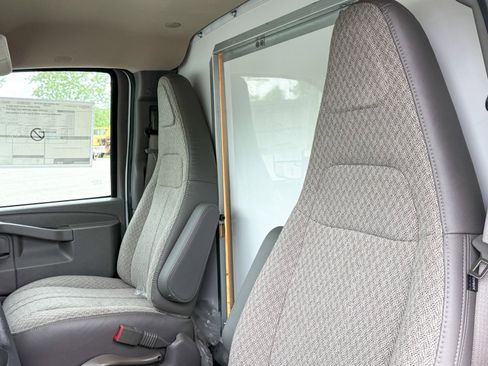 New 2025 Chevrolet Express 3500 w/ Power Convenience Package image 6