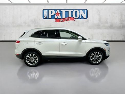 Used 2017 Lincoln MKC Select w/ Select Plus Package FWD image 8