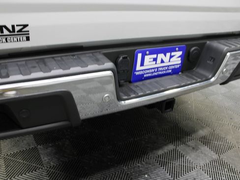Used 2020 GMC Canyon SLE w/ Driver Alert Package AWD/4WD image 38