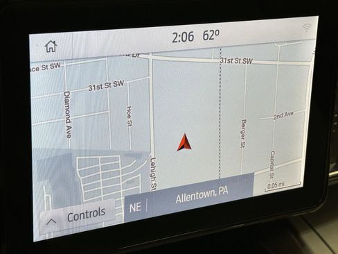 Used 2021 Ford Explorer XLT w/ Equipment Group 202A image 24