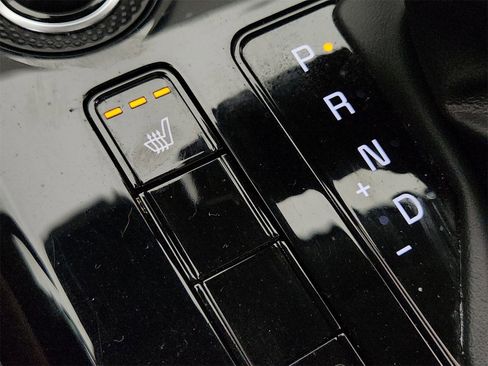 Certified 2024 Kia Niro EX Touring image 7