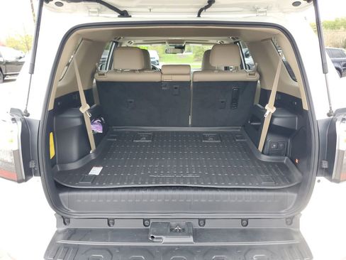 Used 2023 Toyota 4Runner Limited AWD/4WD image 32