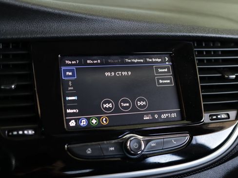 Used 2022 Buick Encore Preferred w/ Safety Package II image 12