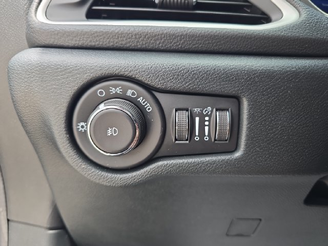 New 2026 Chrysler Pacifica Select w/ S Appearance Package FWD image 22
