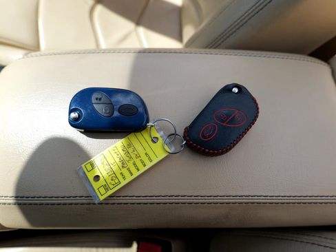 Used 2015 Maserati GranTurismo Convertible image 30