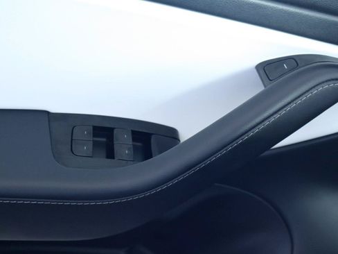 Used 2020 Tesla Model 3 Long Range AWD/4WD image 23
