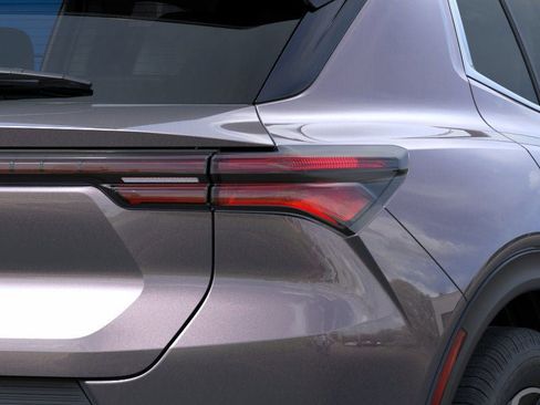 New 2026 Chevrolet Equinox EV LT image 50