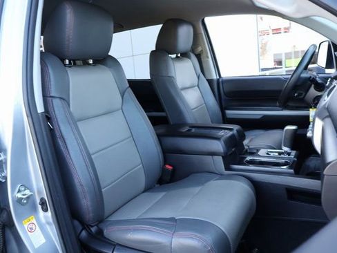 Used 2019 Toyota Tundra SR5 w/ SR5 Upgrade Package image 17
