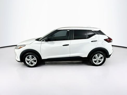 Used 2025 Nissan Kicks Play S FWD image 4