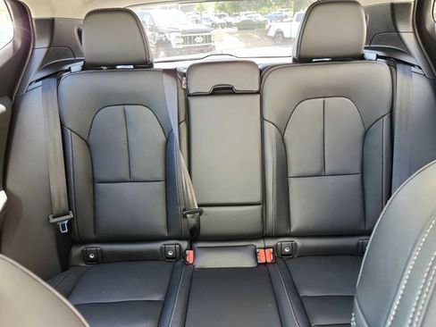 New 2025 Volvo XC40 B5 Core w/ Protection Package Premier AWD/4WD image 13