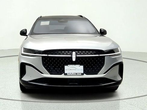 Used 2024 Lincoln Nautilus Reserve w/ Equipment Group 202A AWD/4WD image 2
