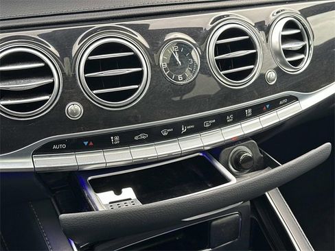 Used 2020 Mercedes-Benz S 560 S 560 image 31
