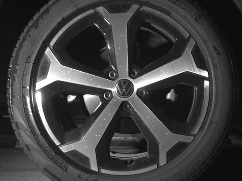 Used 2026 Volkswagen Tiguan SE AWD/4WD image 15