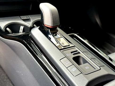 New 2026 Toyota Prius Plug-In Hybrid FWD image 14