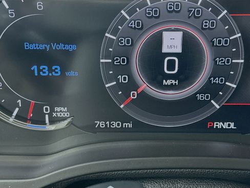 Used 2018 Cadillac Escalade Premium Luxury image 8